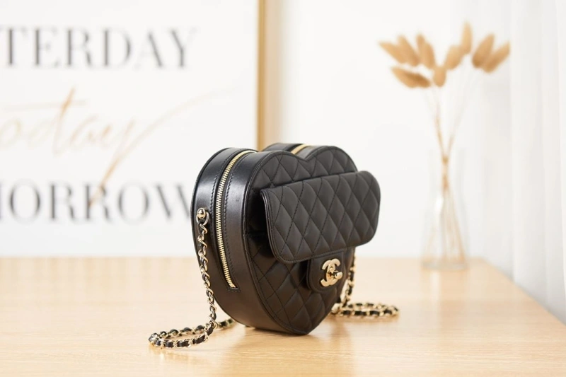 Chanel Round Bags 4017-0913