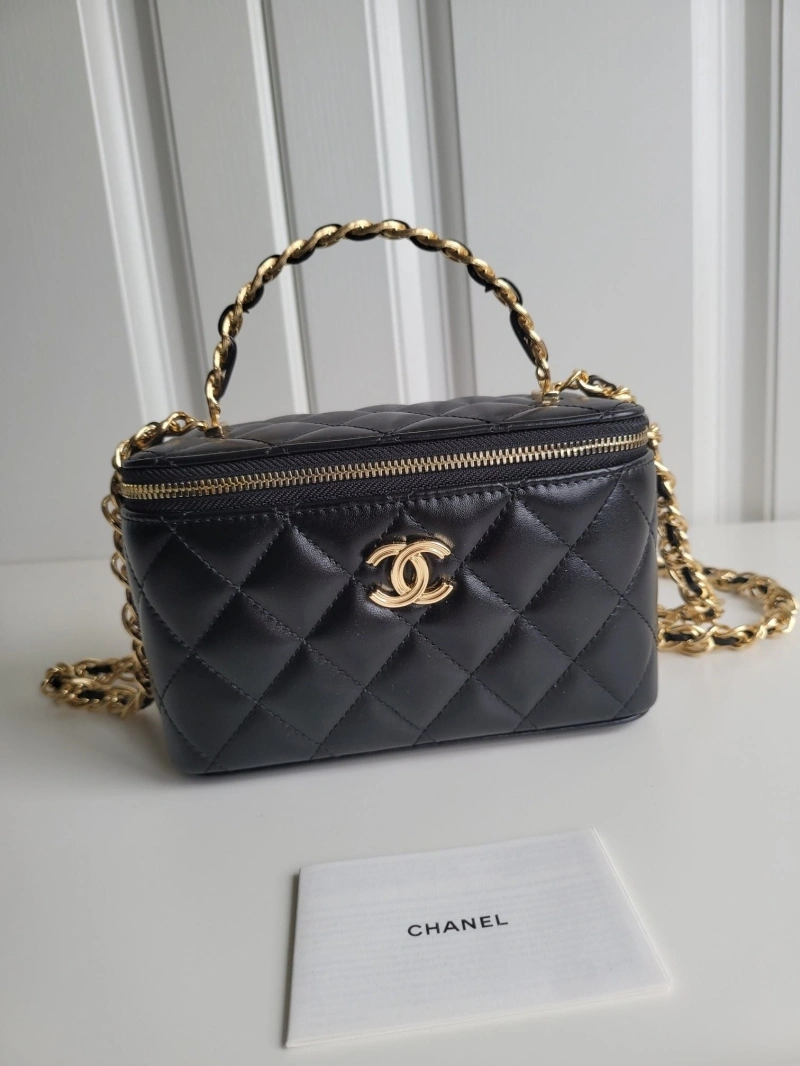 Chanel Cosmetic Bags 4017-0947