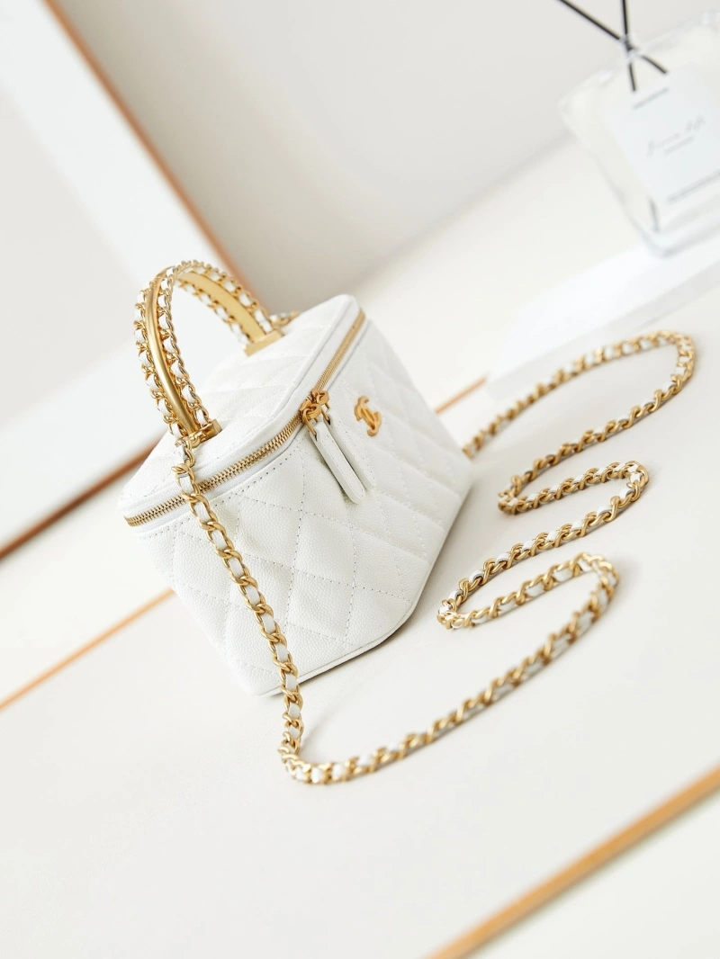 Chanel Cosmetic Bags 4017-0949