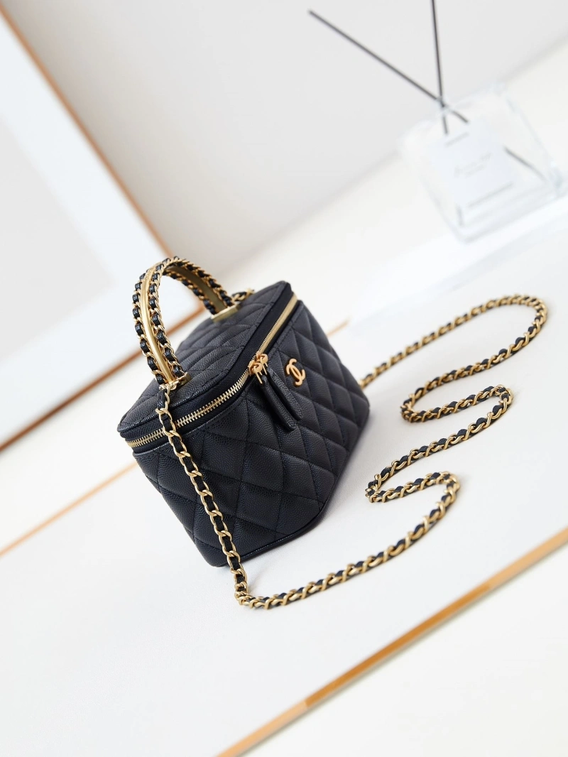 Chanel Cosmetic Bags 4017-0952