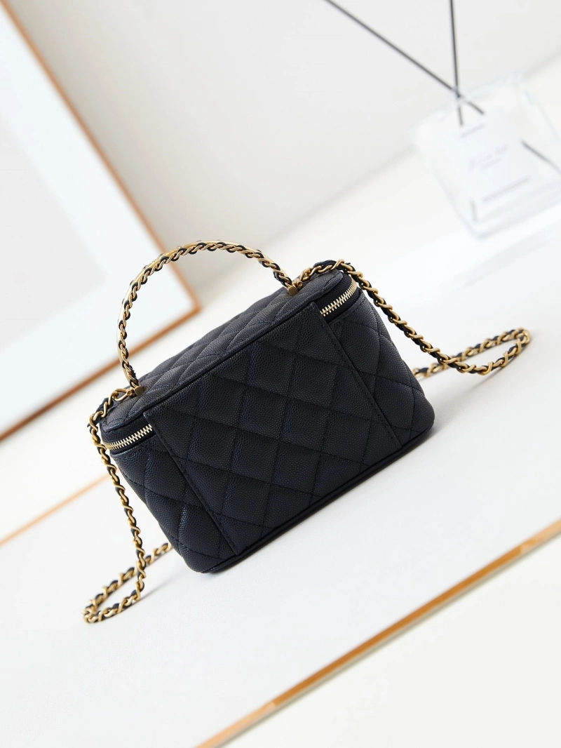 Chanel Cosmetic Bags 4017-0952