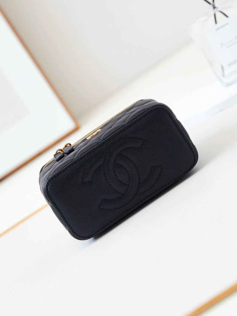 Chanel Cosmetic Bags 4017-0952