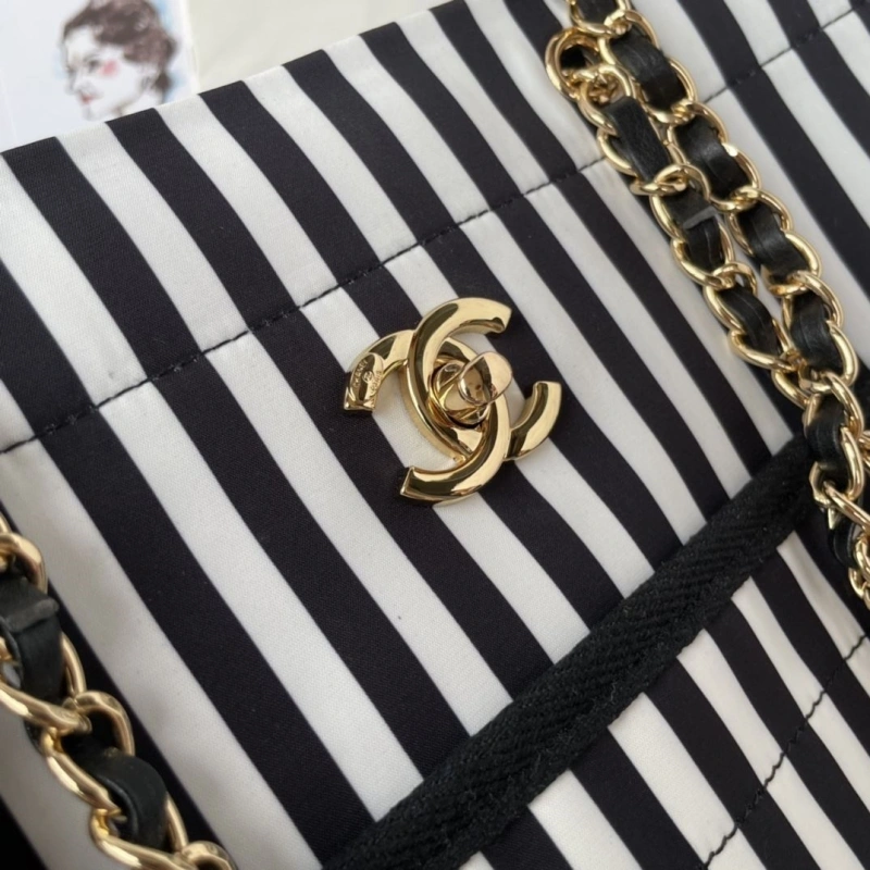 Chanel Shopping Bags 4017-0957