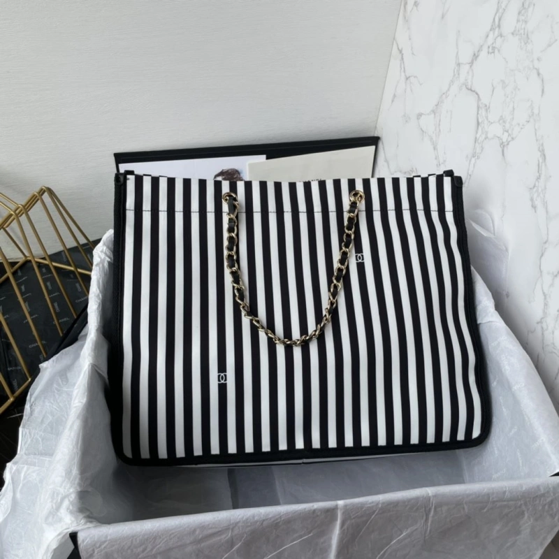 Chanel Shopping Bags 4017-0957