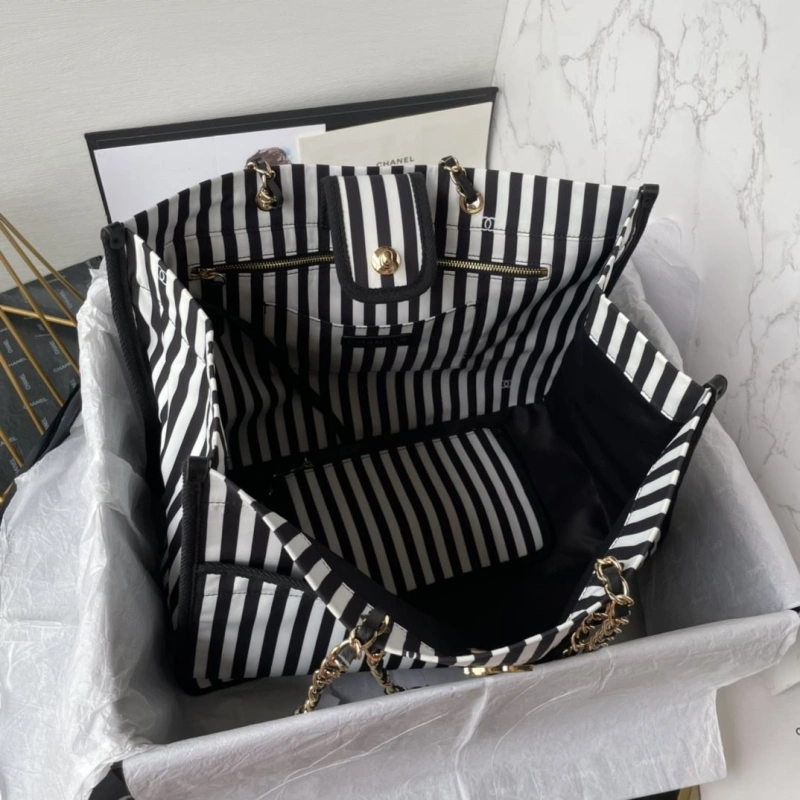 Chanel Shopping Bags 4017-0957