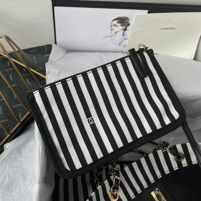 Chanel Shopping Bags 4017-0957