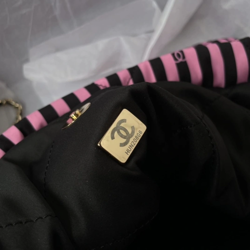 Chanel Shopping Bags 4017-0962