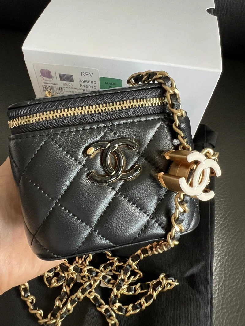 Chanel Cosmetic Bags 4017-1029