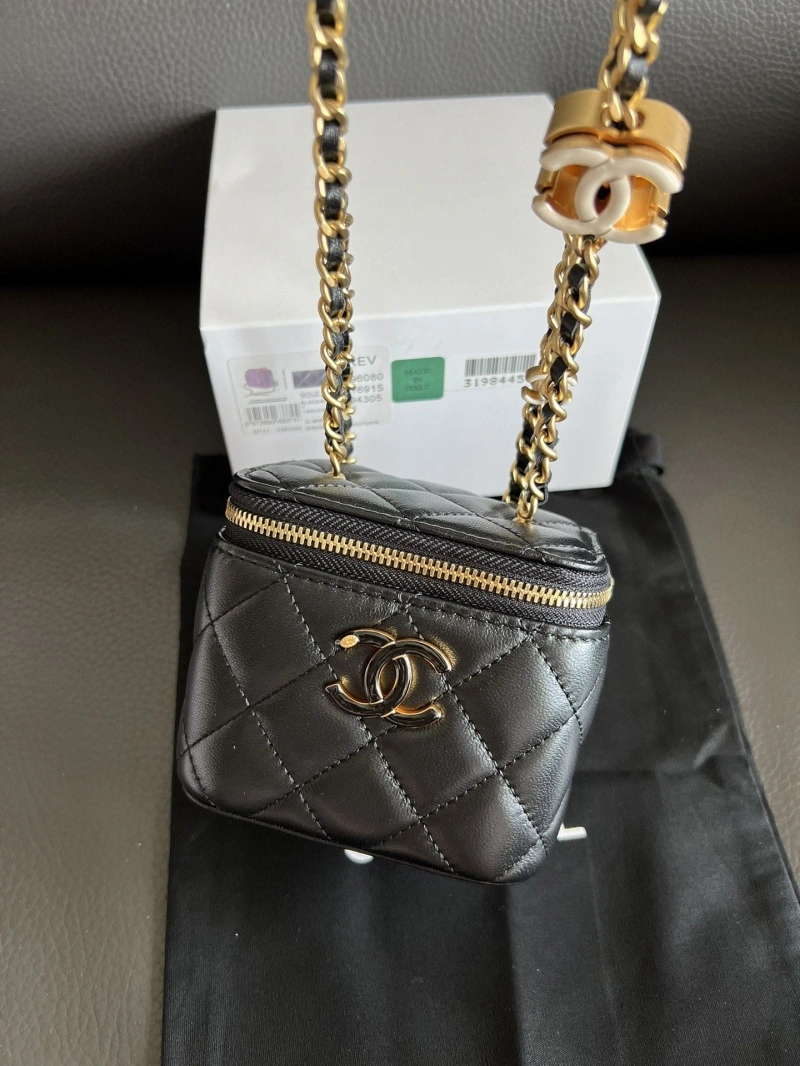 Chanel Cosmetic Bags 4017-1029