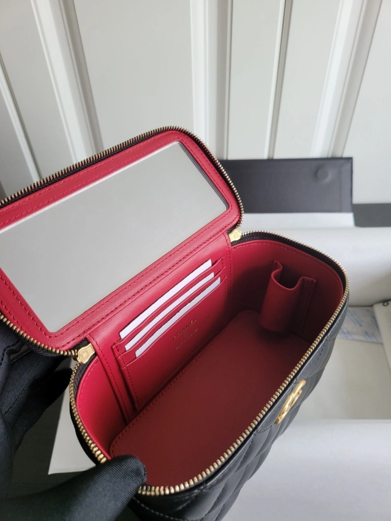 Chanel Cosmetic Bags 4017-1047