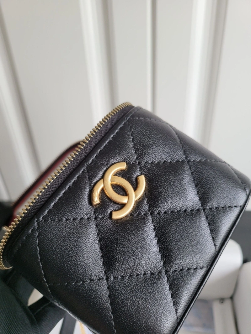 Chanel Cosmetic Bags 4017-1048