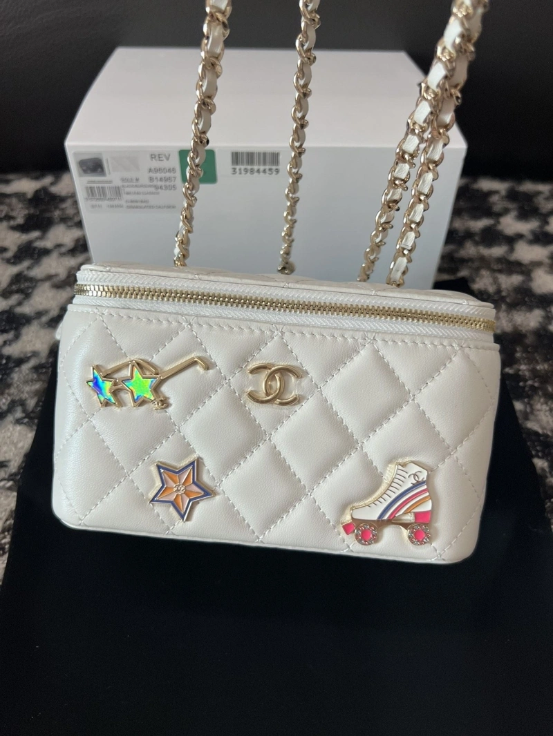 Chanel Cosmetic Bags 4017-1113