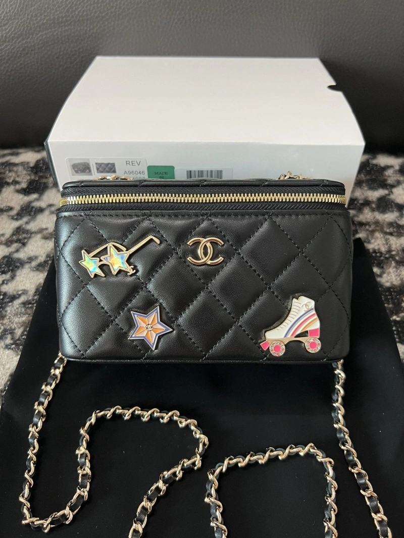 Chanel Cosmetic Bags 4017-1114