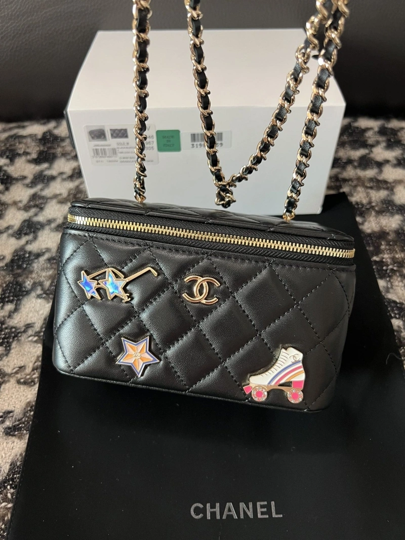 Chanel Cosmetic Bags 4017-1114