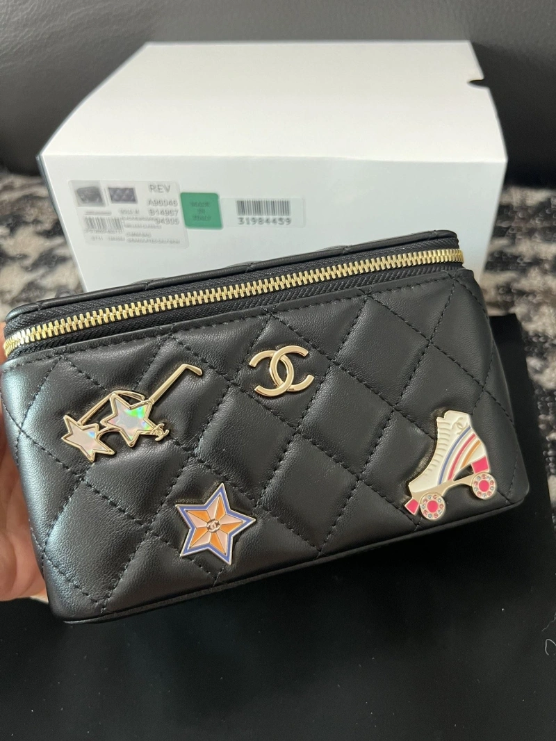 Chanel Cosmetic Bags 4017-1114