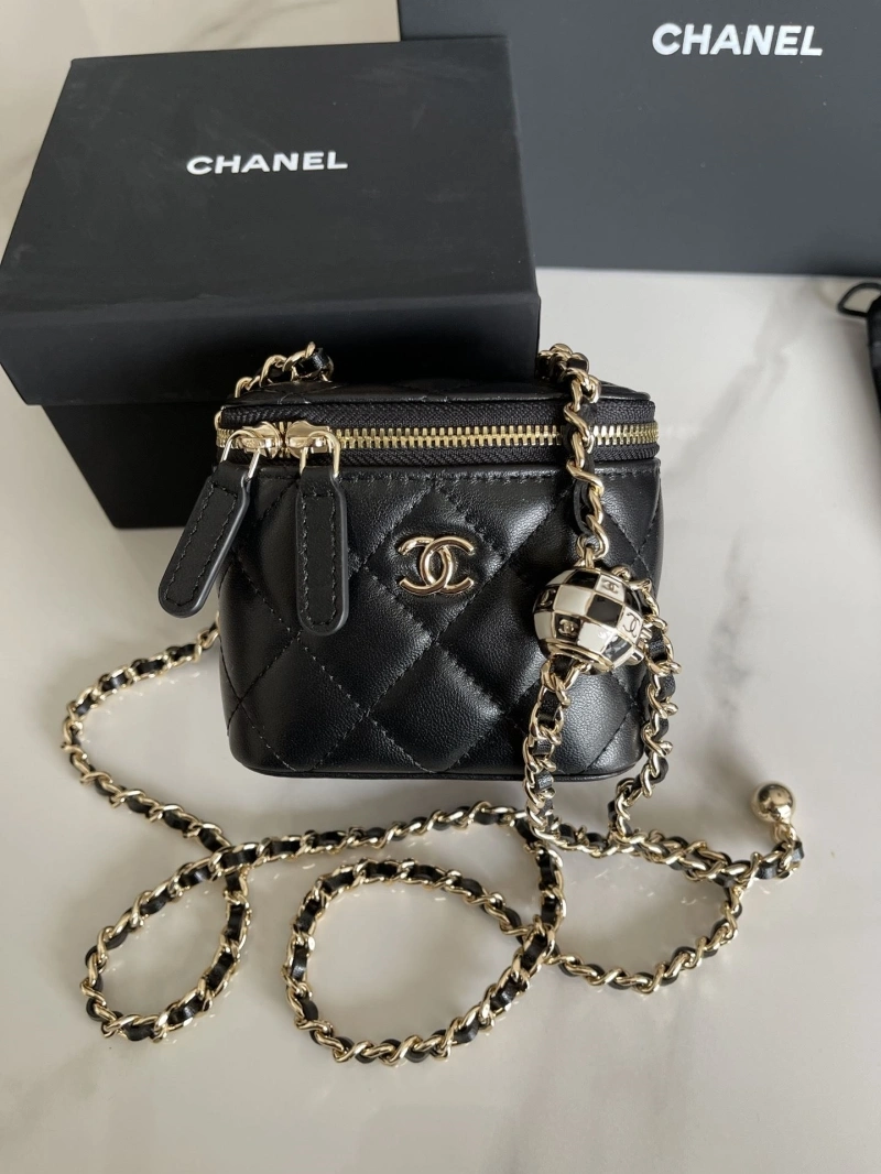 Chanel Cosmetic Bags 4017-1270