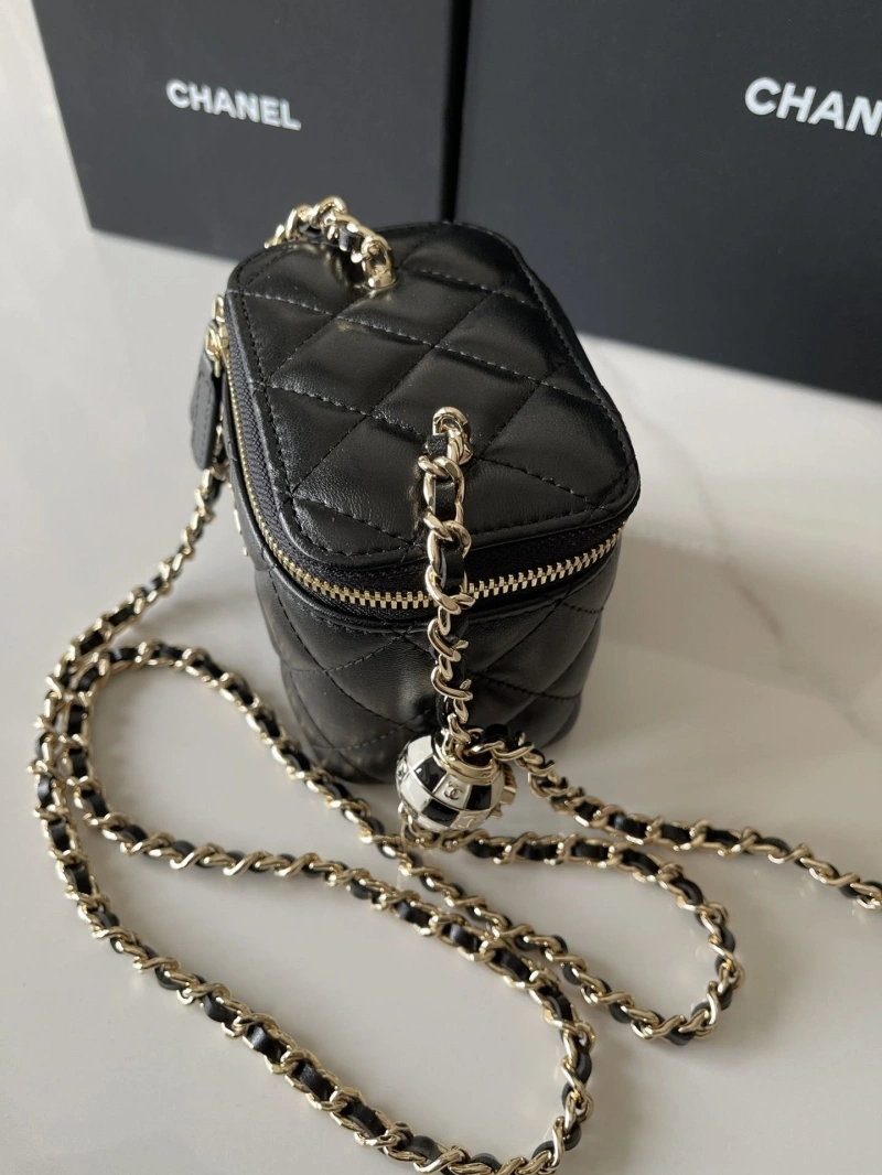 Chanel Cosmetic Bags 4017-1270