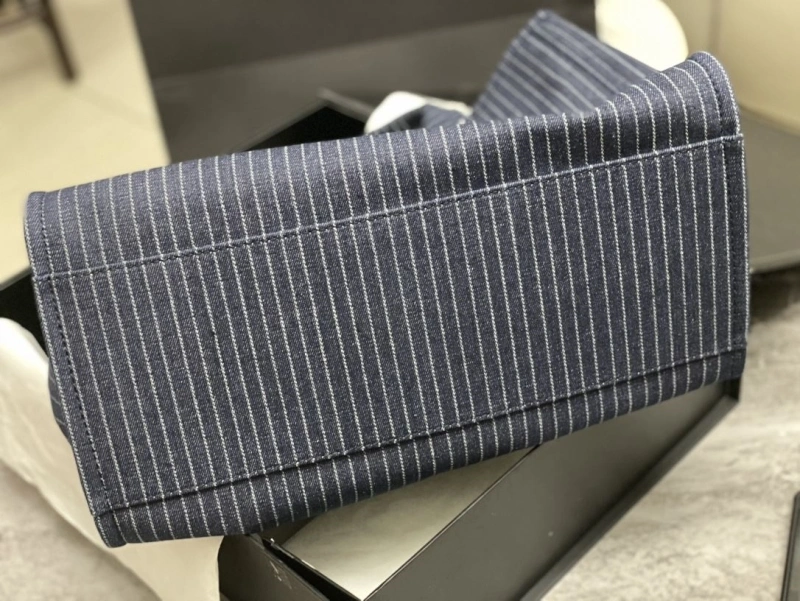 Chanel Shopping Bags 4017-1292