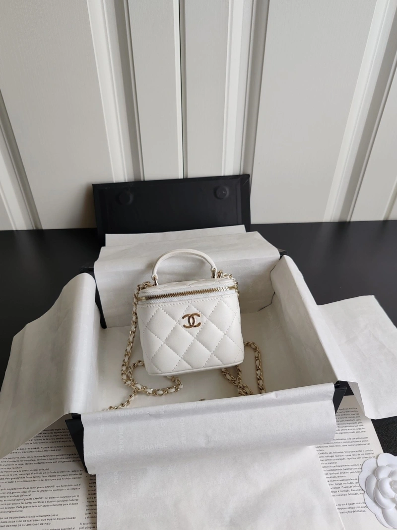 Chanel Cosmetic Bags 4017-1299