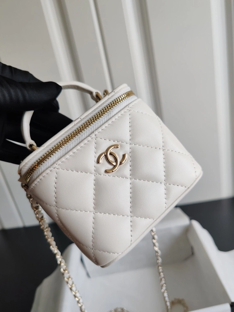 Chanel Cosmetic Bags 4017-1299