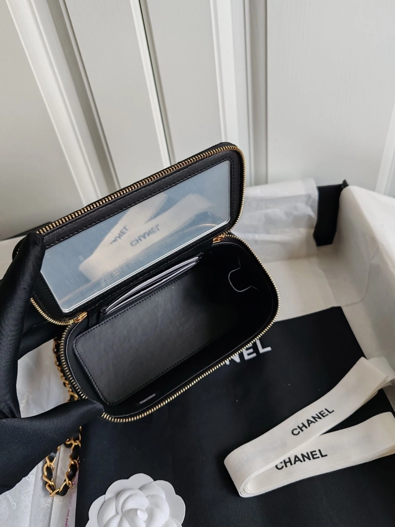 Chanel Cosmetic Bags 4017-1305