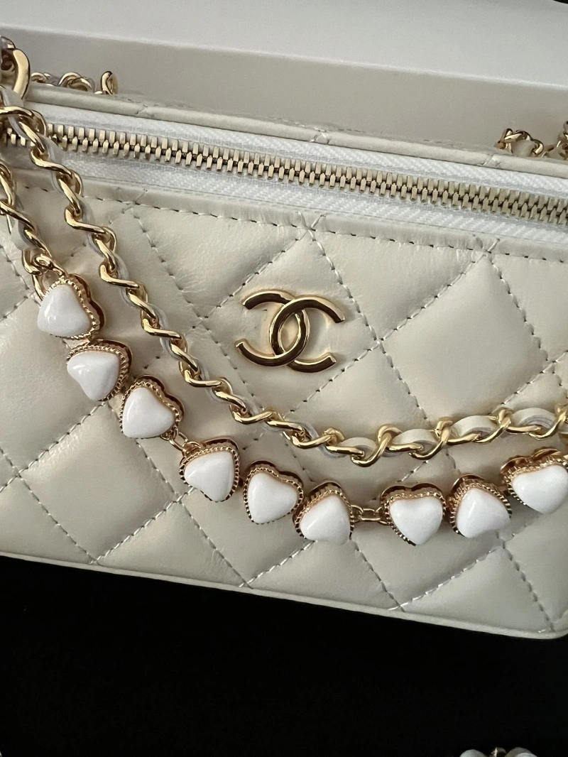 Chanel Cosmetic Bags 4017-1380