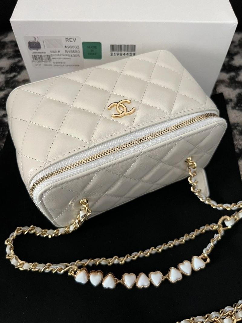 Chanel Cosmetic Bags 4017-1380