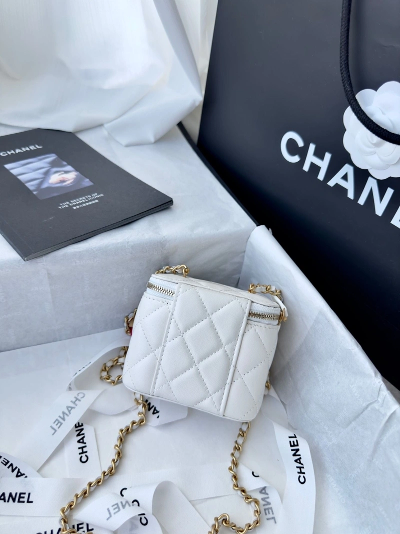 Chanel Cosmetic Bags 4017-1497