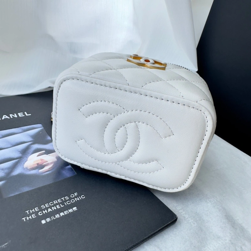 Chanel Cosmetic Bags 4017-1497