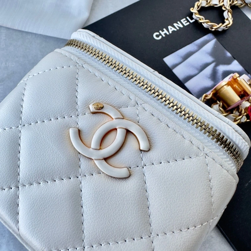 Chanel Cosmetic Bags 4017-1497