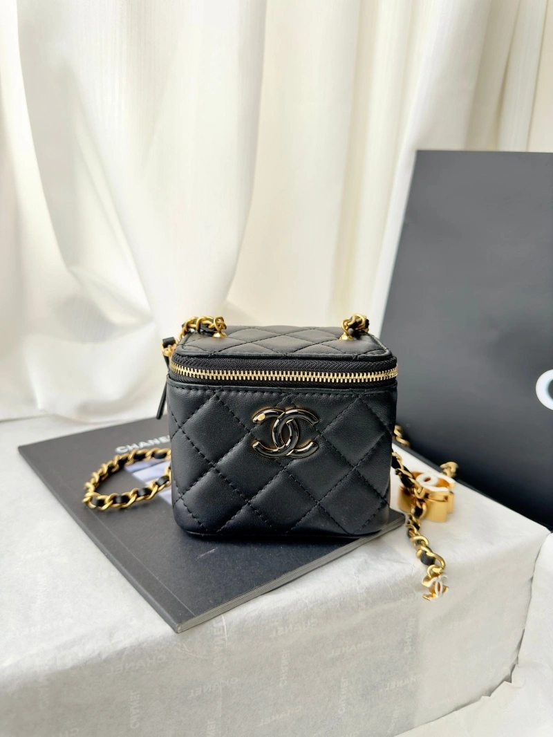 Chanel Cosmetic Bags 4017-1501