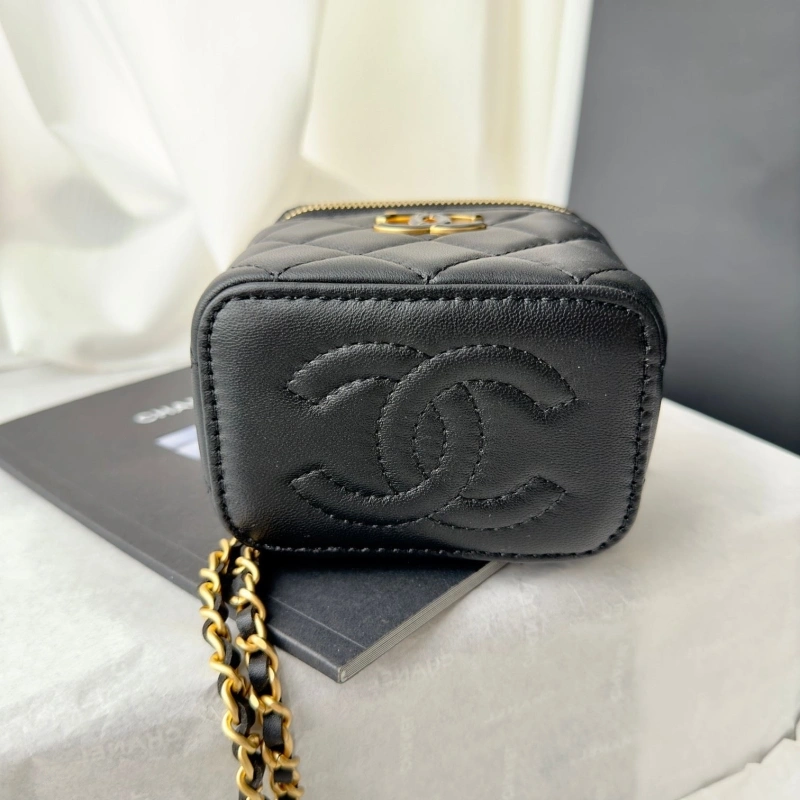 Chanel Cosmetic Bags 4017-1501