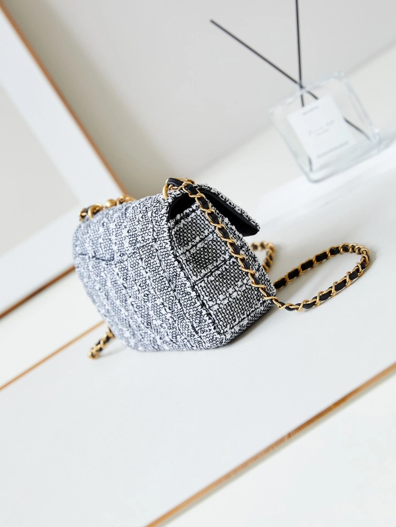 Chanel 19 Bags 4017-1525