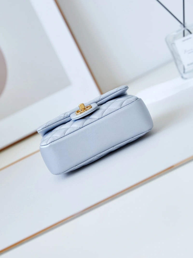 Chanel 19 Bags 4017-1526