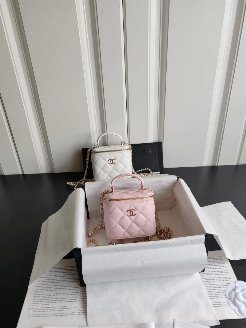 Chanel Cosmetic Bags 4017-1648