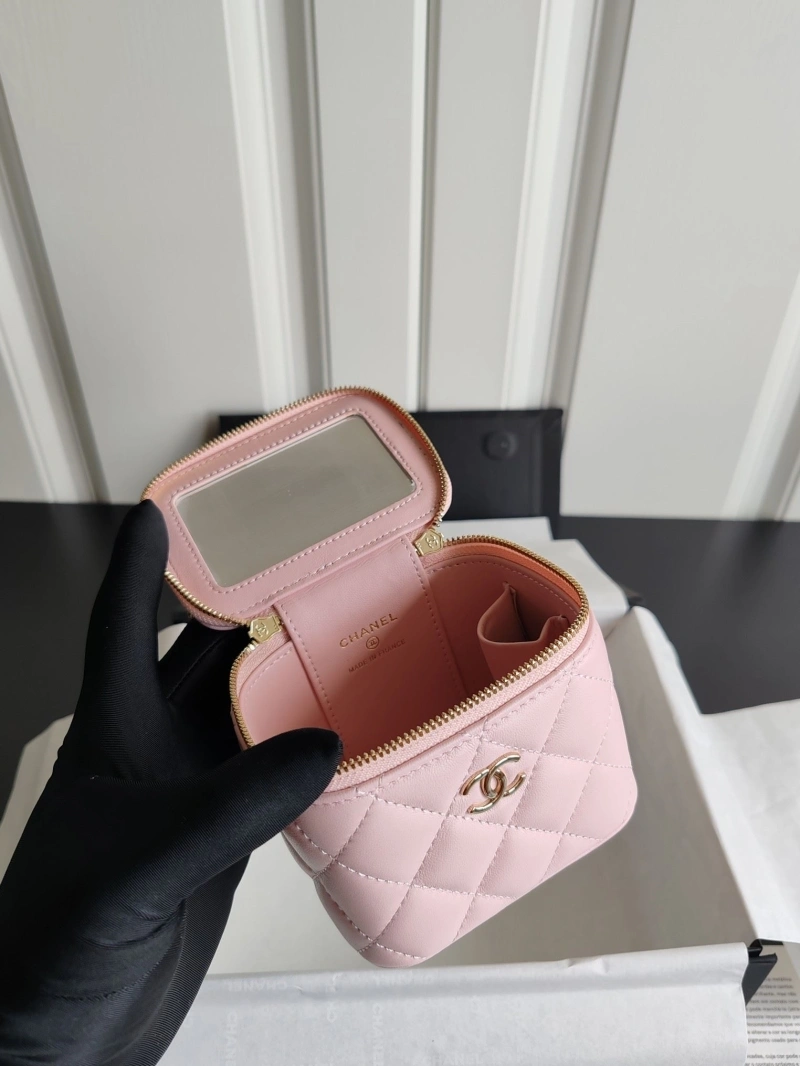 Chanel Cosmetic Bags 4017-1648