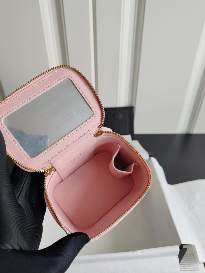 Chanel Cosmetic Bags 4017-1648