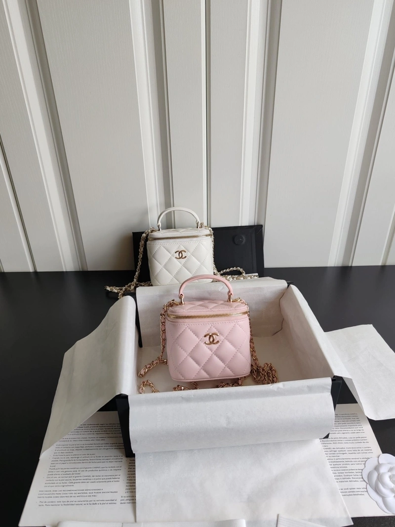 Chanel Cosmetic Bags 4017-1648