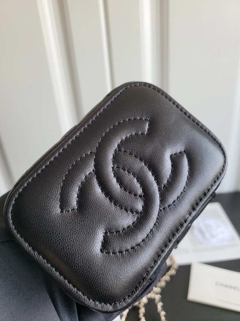 Chanel Cosmetic Bags 4017-1649