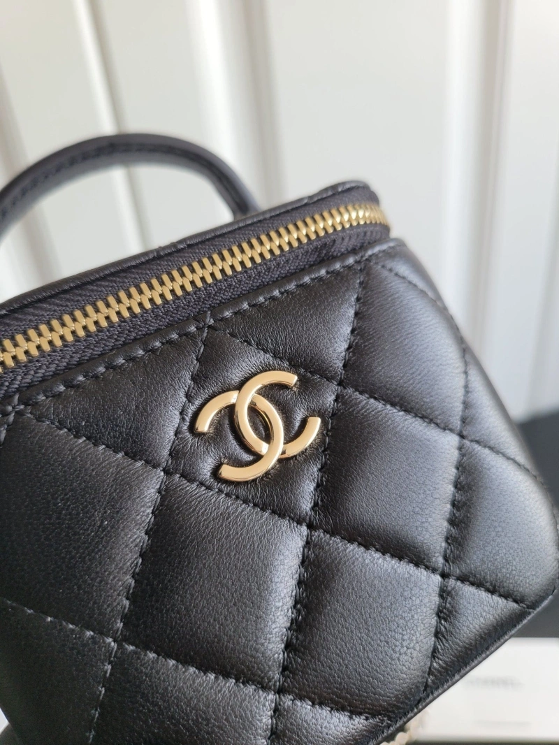 Chanel Cosmetic Bags 4017-1649