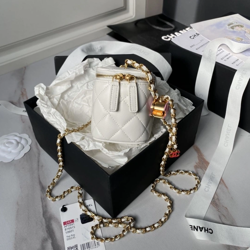 Chanel Cosmetic Bags 4017-1660