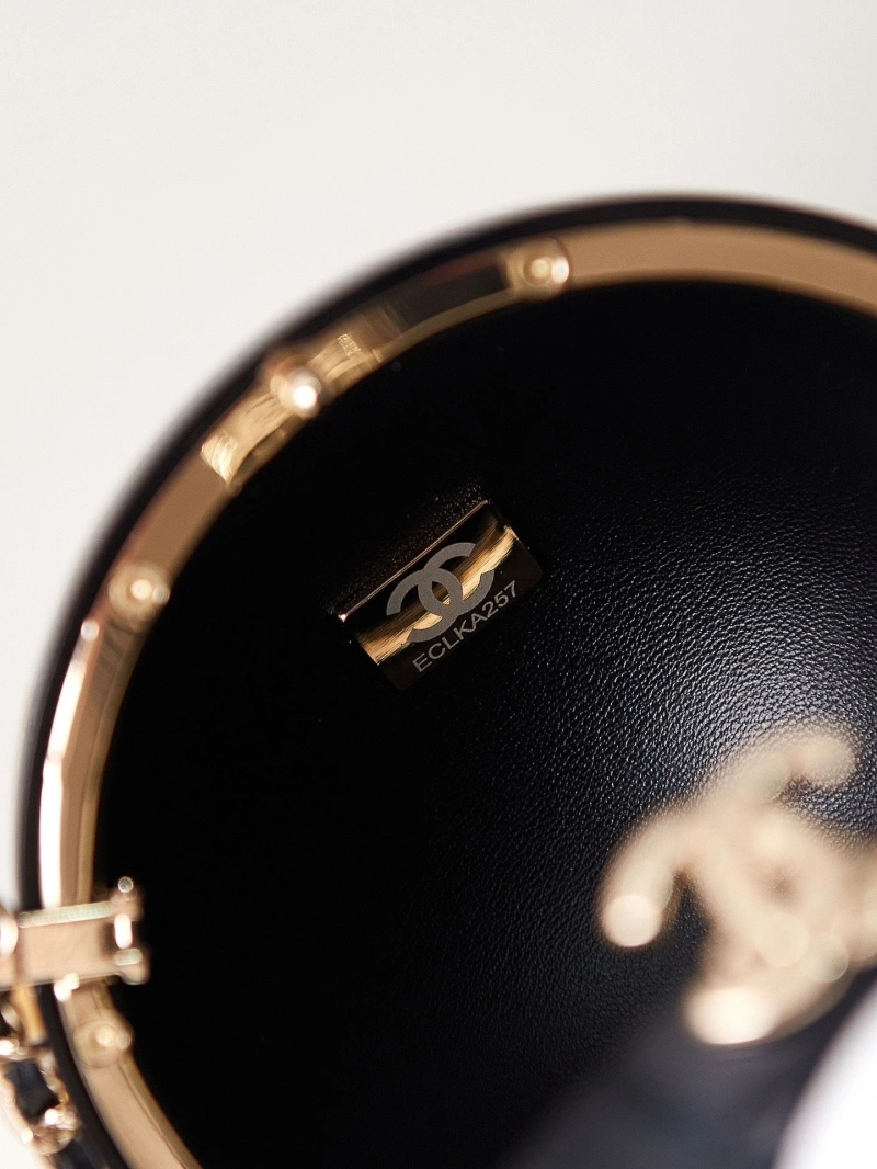 Chanel Round Bags 4017-1666