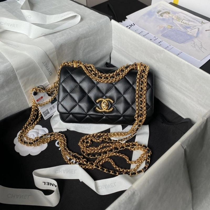Chanel 19 Bags 4017-1685