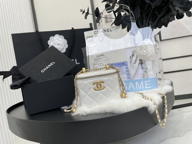 Chanel Cosmetic Bags 4017-1718