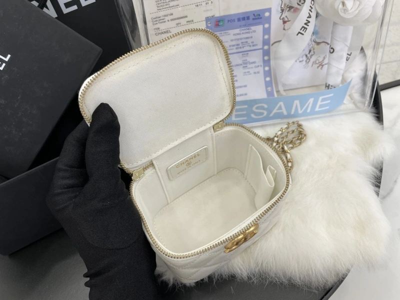 Chanel Cosmetic Bags 4017-1718