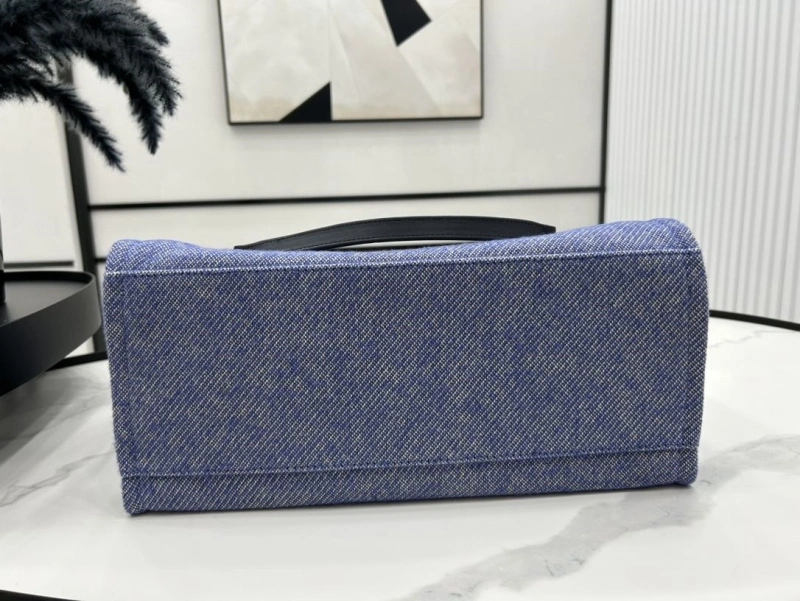 Chanel Shopping Bags 4017-1919