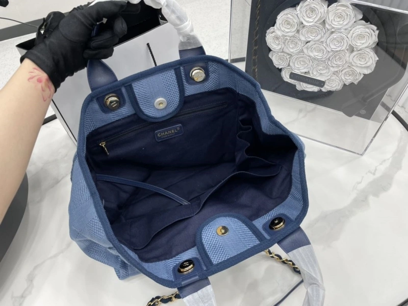 Chanel Shopping Bags 4017-1923