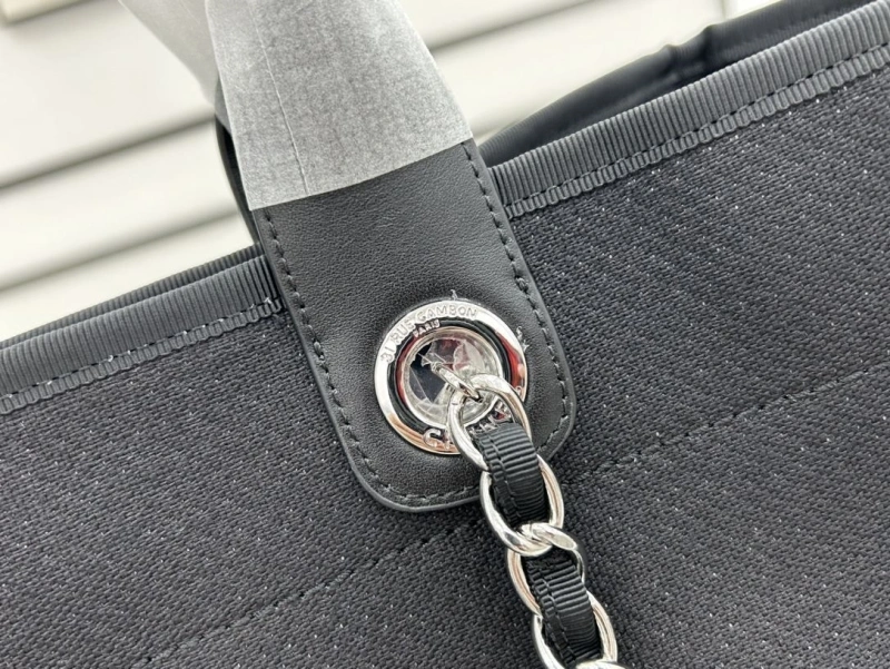 Chanel Shopping Bags 4017-1943