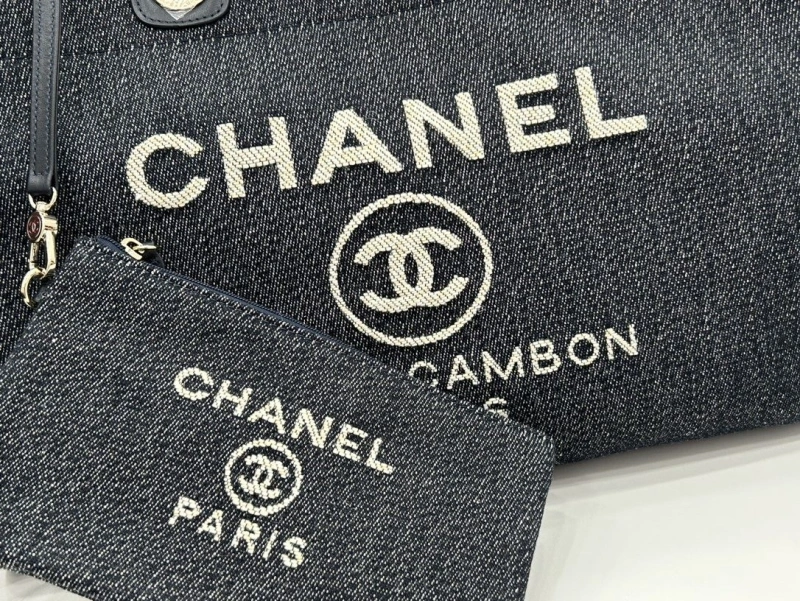 Chanel Shopping Bags 4017-1944