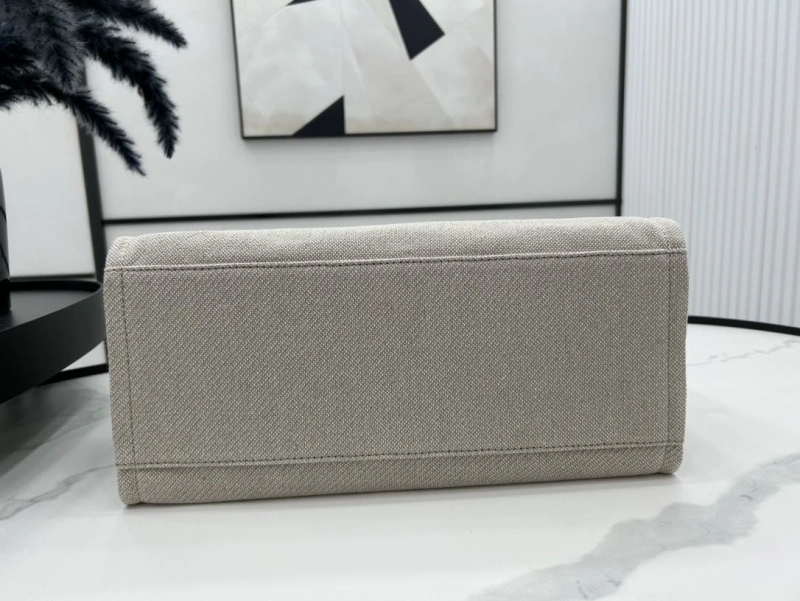 Chanel Shopping Bags 4017-1945